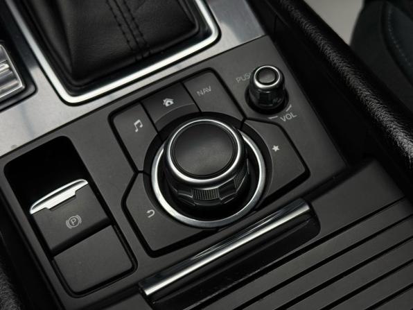Mazda 6 III (GJ) Рестайлинг с пробегом 2015 года, цена 1 899 000 рублей, 126327 км, седан, Автокод Объявления
