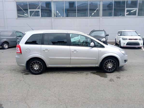 Opel Zafira B Рестайлинг с пробегом 2013 года, цена 550 000 рублей, 184000 км, компактвэн, Автокод Объявления