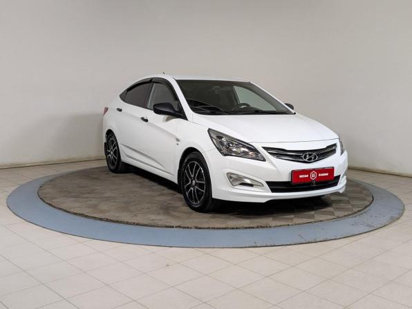 Hyundai Solaris I Рестайлинг с пробегом 2015 года, цена 939 900 рублей, 157500 км, седан, Автокод Объявления