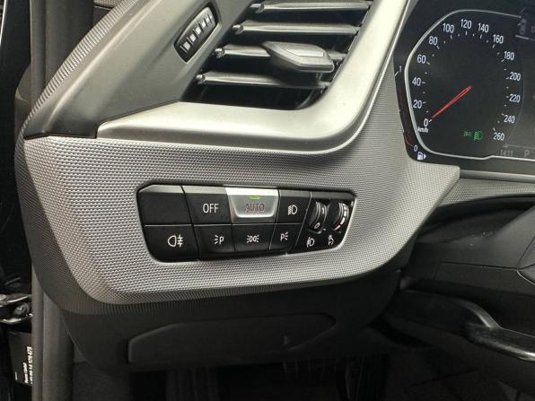 BMW 1 серии III (F40) с пробегом 2019 года, цена 1 938 000 рублей, 131424 км, хэтчбек, Автокод Объявления