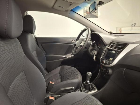 Hyundai Solaris I Рестайлинг с пробегом 2016 года, цена 683 000 рублей, 171184 км, седан, Автокод Объявления