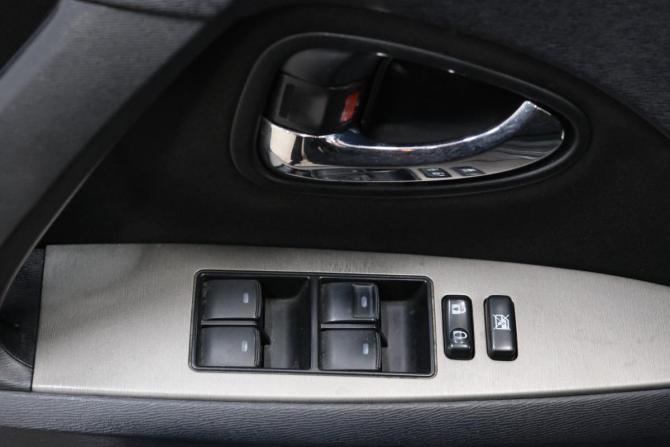 Toyota Avensis III с пробегом 2009 года, цена 1 049 000 рублей, 370000 км, седан, Автокод Объявления
