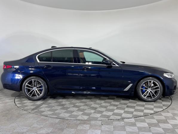 BMW 5 серии VII (G30/G31/G38) Рестайлинг с пробегом 2022 года, цена 4 999 000 рублей, 51744 км, седан, Автокод Объявления