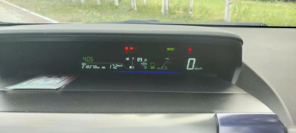 Toyota Prius Alpha I (ZVW40/41) Сургут  - изображение 4