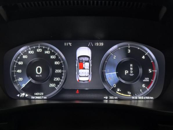 Volvo XC40 I с пробегом 2020 года, цена 2 500 000 рублей, 143122 км, внедорожник, Автокод Объявления