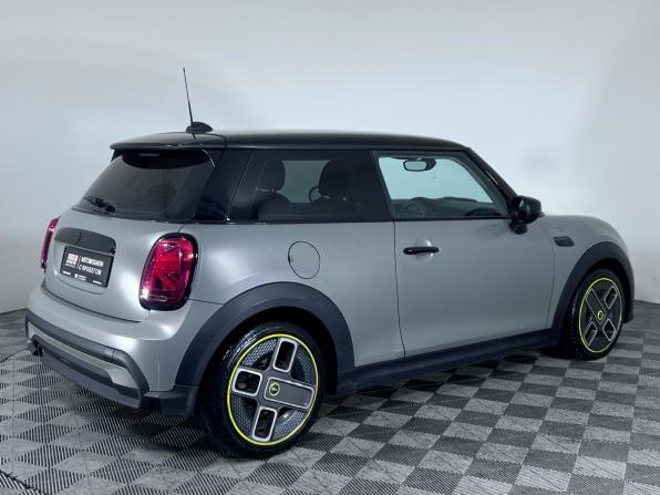 Mini Hatch III (F55/F56) Рестайлинг 2 с пробегом 2021 года, цена 1 850 000 рублей, 159175 км, хэтчбек, Автокод Объявления