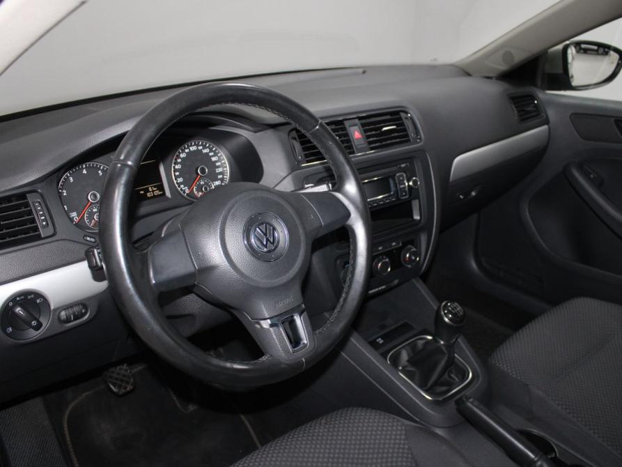 Volkswagen Jetta VI Старый Оскол  - изображение 11