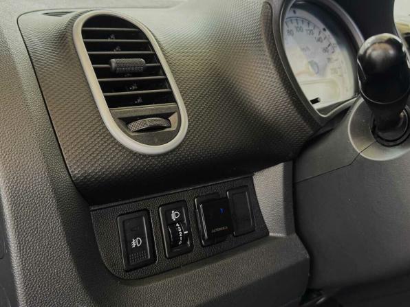 Suzuki Splash I Рестайлинг с пробегом 2012 года, цена 735 000 рублей, 123647 км, хэтчбек, Автокод Объявления