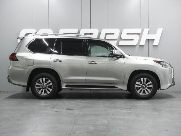 Lexus LX III Рестайлинг 2 с пробегом 2016 года, цена 7 950 000 рублей, 124749 км, внедорожник, Автокод Объявления