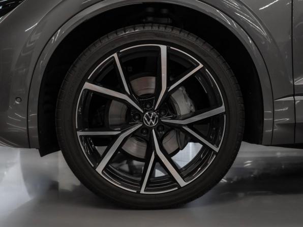 Volkswagen Touareg III Рестайлинг с пробегом 2026 года, цена 13 400 000 рублей, 57 км, внедорожник, Автокод Объявления