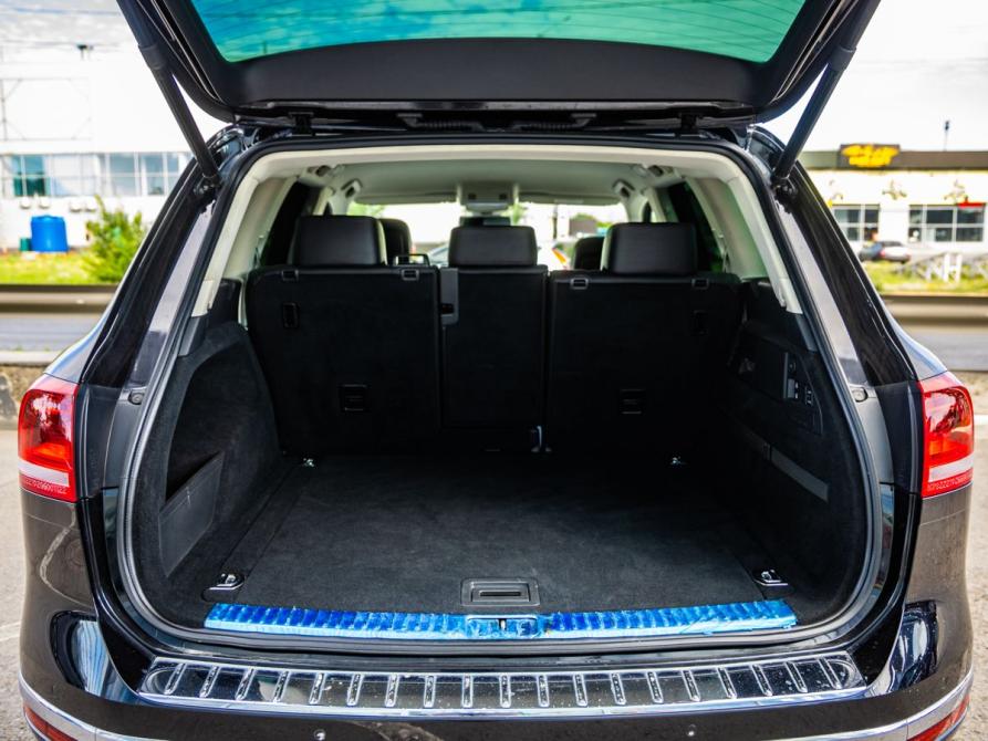 Volkswagen Touareg II Рестайлинг Волгоград  - изображение 38