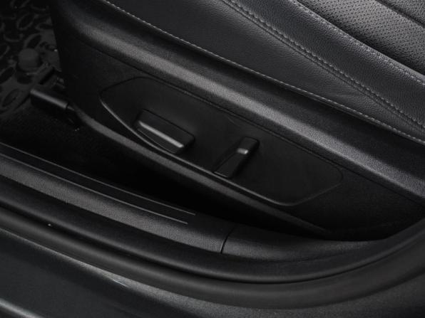 Hyundai Elantra VII (CN7) Рестайлинг с пробегом 2024 года, цена 2 150 000 рублей, 16115 км, седан, Автокод Объявления