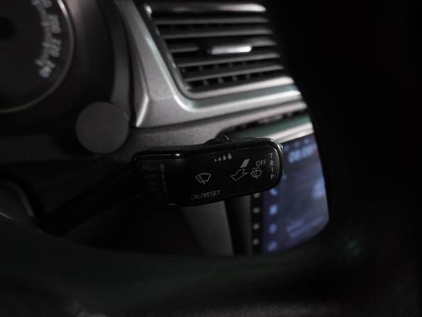 Skoda Rapid I Рестайлинг с пробегом 2017 года, цена 979 000 рублей, 160786 км, лифтбек, Автокод Объявления
