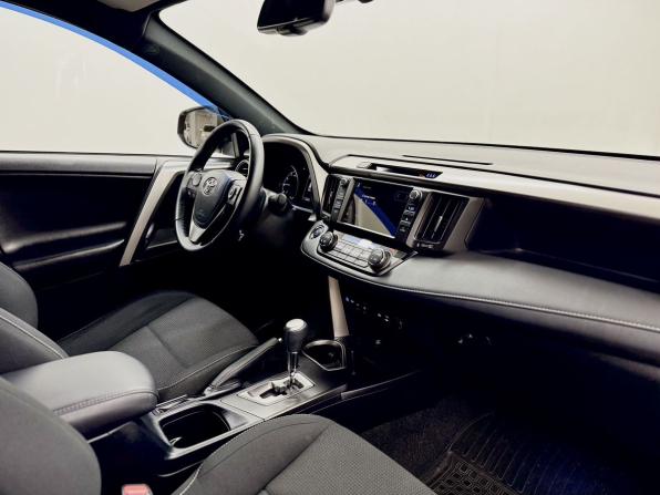 Toyota RAV4 IV (XA40) Рестайлинг с пробегом 2019 года, цена 2 915 000 рублей, 144804 км, внедорожник, Автокод Объявления