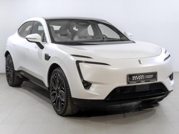 Avatr 11 I с пробегом 2024 года, цена 5 500 000 рублей, 5108 км, внедорожник, Автокод Объявления