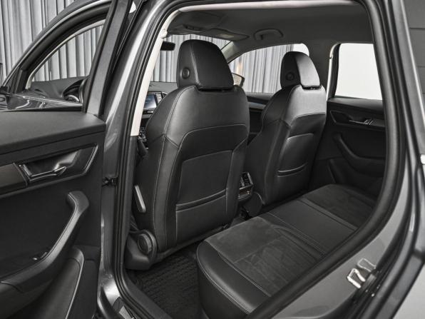 Skoda Karoq I с пробегом 2020 года, цена 2 423 540 рублей, 81149 км, внедорожник, Автокод Объявления