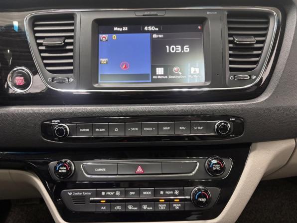 Kia Carnival III с пробегом 2019 года, цена 3 250 000 рублей, 79000 км, минивэн, Автокод Объявления