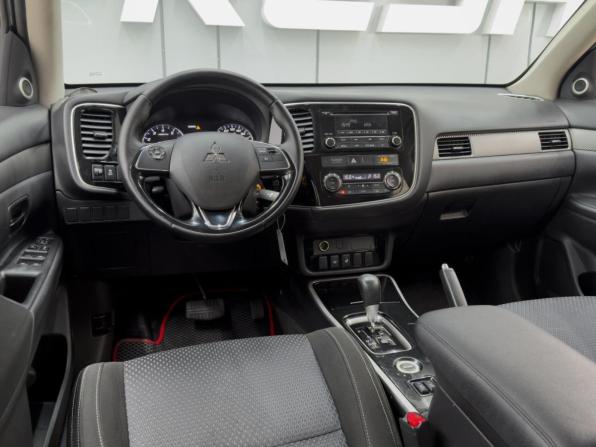 Mitsubishi Outlander III Рестайлинг 2 с пробегом 2018 года, цена 1 720 000 рублей, 168793 км, внедорожник, Автокод Объявления