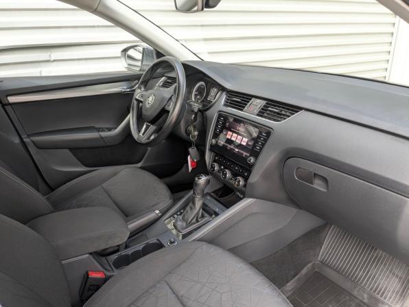 Skoda Octavia III (A7) Рестайлинг с пробегом 2020 года, цена 1 690 000 рублей, 126026 км, лифтбек, Автокод Объявления