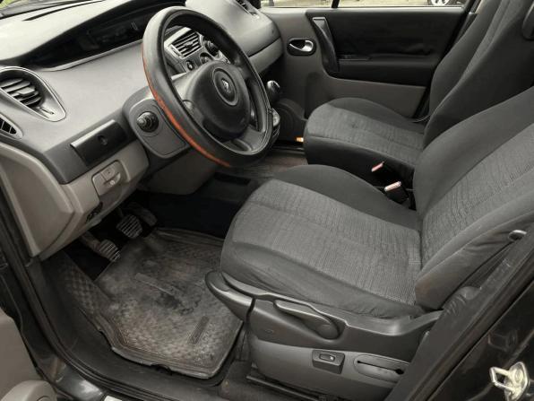Renault Scenic II Рестайлинг с пробегом 2007 года, цена 435 000 рублей, 233000 км, минивэн, Автокод Объявления