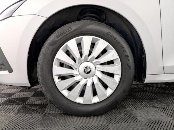 Skoda Octavia IV (A8) с пробегом 2021 года, цена 1 990 000 рублей, 116784 км, лифтбек, Автокод Объявления