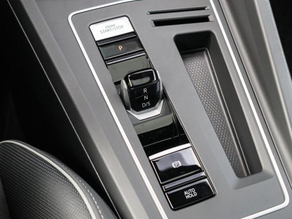Volkswagen Golf VIII с пробегом 2021 года, цена 3 030 000 рублей, 38045 км, хэтчбек, Автокод Объявления