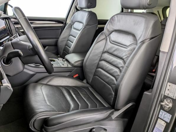 Volkswagen Touareg III с пробегом 2019 года, цена 3 690 000 рублей, 234306 км, внедорожник, Автокод Объявления