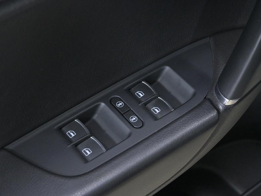 Volkswagen Touareg II Рестайлинг Москва  - изображение 16