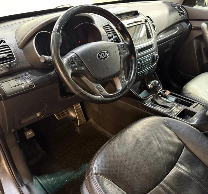 Kia Sorento II Рестайлинг Санкт-Петербург  - изображение 9