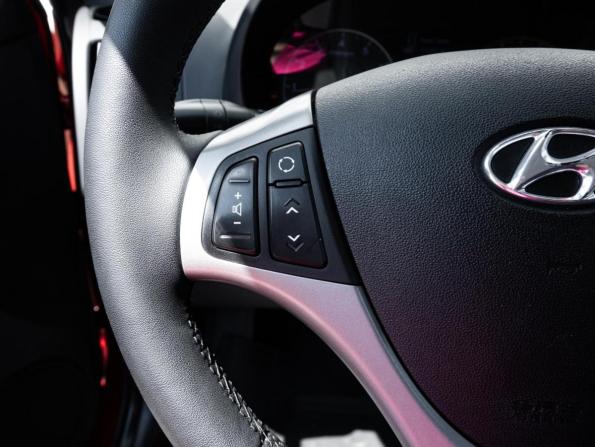 Hyundai i30 I Рестайлинг с пробегом 2011 года, цена 979 000 рублей, 118946 км, хэтчбек, Автокод Объявления