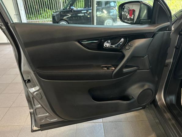 Nissan Qashqai II с пробегом 2016 года, цена 1 300 000 рублей, 145838 км, внедорожник, Автокод Объявления