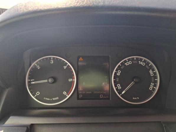 Land Rover Discovery IV с пробегом 2011 года, цена 1 465 000 рублей, 269434 км, внедорожник, Автокод Объявления