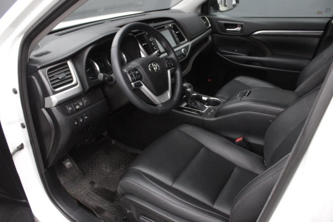 Toyota Highlander III (XU50) Рестайлинг с пробегом 2018 года, цена 4 590 000 рублей, 45534 км, внедорожник, Автокод Объявления