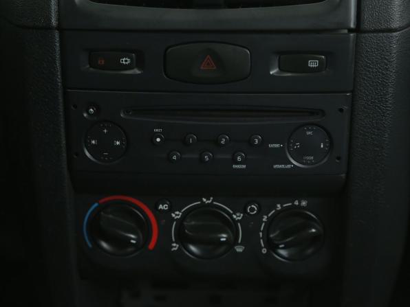 Renault Symbol I Рестайлинг 2 с пробегом 2008 года, цена 250 000 рублей, 168000 км, седан, Автокод Объявления