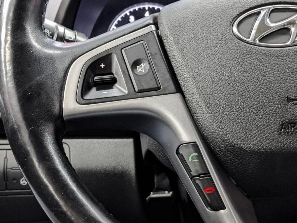 Hyundai Solaris I Рестайлинг с пробегом 2016 года, цена 1 245 000 рублей, 48000 км, хэтчбек, Автокод Объявления