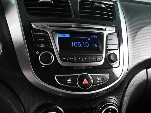Hyundai Solaris I Рестайлинг с пробегом 2015 года, цена 1 335 000 рублей, 97784 км, седан, Автокод Объявления