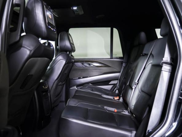 Cadillac Escalade IV с пробегом 2018 года, цена 4 200 000 рублей, 260550 км, внедорожник, Автокод Объявления
