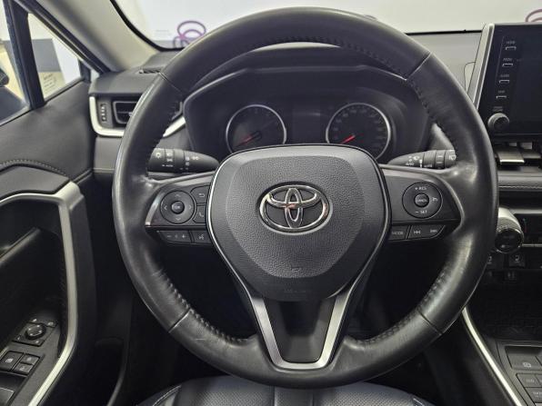 Toyota RAV4 V (XA50) с пробегом 2020 года, цена 3 355 000 рублей, 68367 км, внедорожник, Автокод Объявления