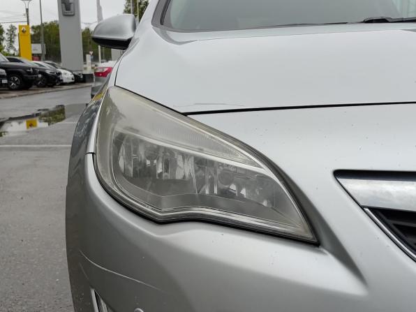 Opel Astra J с пробегом 2012 года, цена 648 000 рублей, 182116 км, хэтчбек, Автокод Объявления