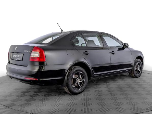 Skoda Octavia II (A5) Рестайлинг с пробегом 2011 года, цена 1 160 000 рублей, 107050 км, лифтбек, Автокод Объявления
