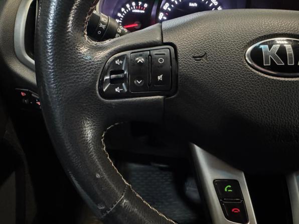Kia Sportage III Рестайлинг с пробегом 2015 года, цена 1 239 000 рублей, 232000 км, внедорожник, Автокод Объявления