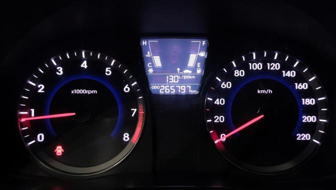 Hyundai Solaris I с пробегом 2013 года, цена 650 000 рублей, 265797 км, седан, Автокод Объявления