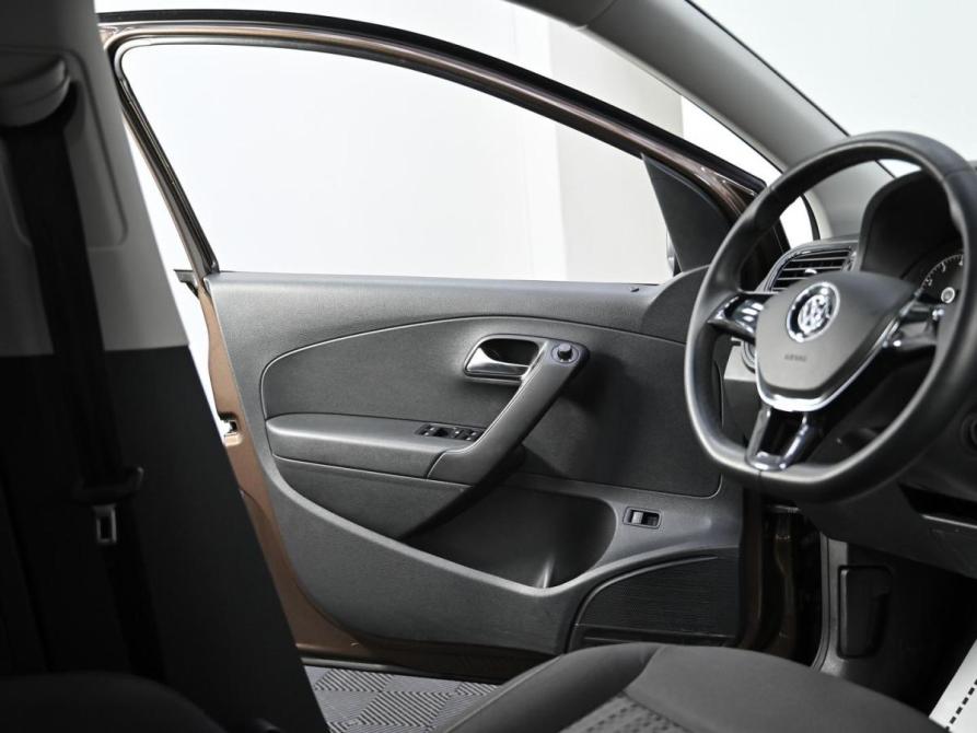 Volkswagen Polo V Рестайлинг Москва  - изображение 10