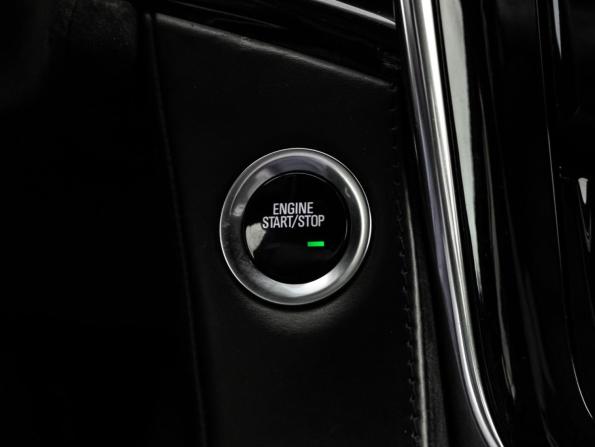 Cadillac Escalade IV с пробегом 2016 года, цена 3 499 000 рублей, 149993 км, внедорожник, Автокод Объявления