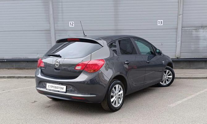 Opel Astra J Рестайлинг с пробегом 2013 года, цена 639 000 рублей, 185383 км, хэтчбек, Автокод Объявления