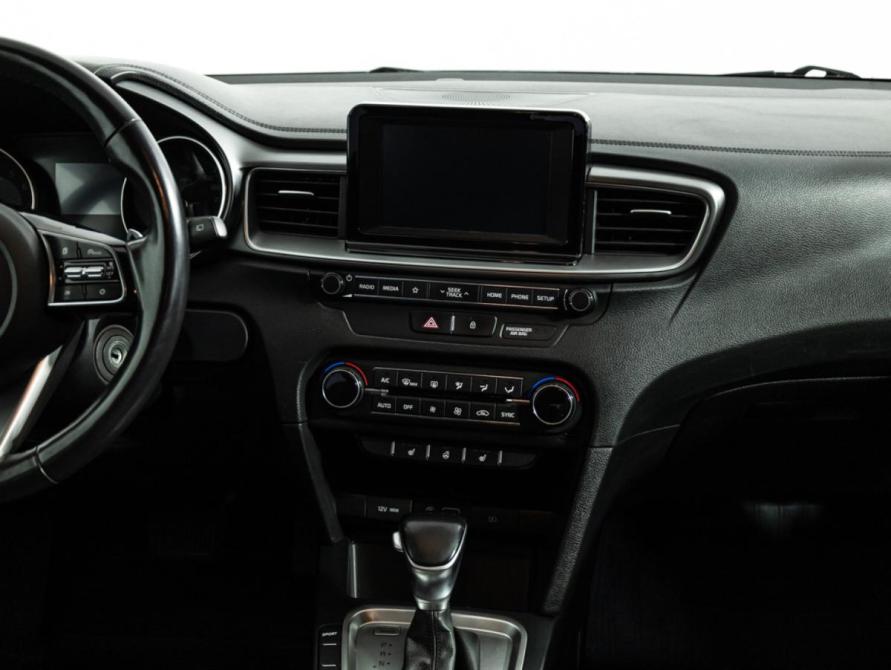 Kia Ceed III Санкт-Петербург  - изображение 14
