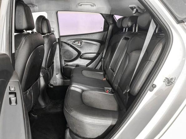 Hyundai ix35 I Рестайлинг с пробегом 2013 года, цена 1 320 000 рублей, 186675 км, внедорожник, Автокод Объявления
