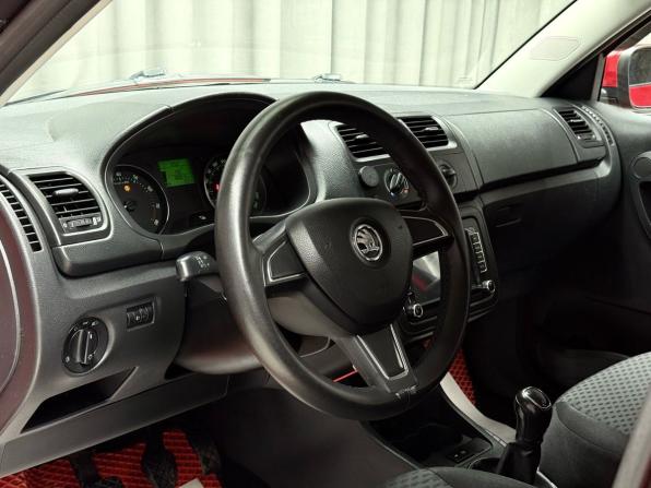 Skoda Fabia II Рестайлинг с пробегом 2014 года, цена 599 000 рублей, 180000 км, хэтчбек, Автокод Объявления