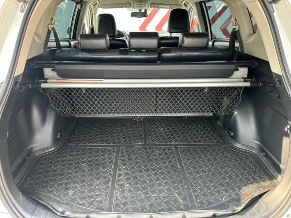 Toyota RAV4 IV (XA40) Рестайлинг с пробегом 2017 года, цена 2 570 000 рублей, 156974 км, внедорожник, Автокод Объявления