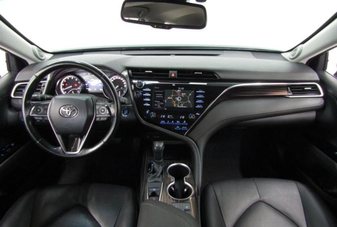 Toyota Camry VIII (XV70) с пробегом 2019 года, цена 2 940 000 рублей, 72627 км, седан, Автокод Объявления